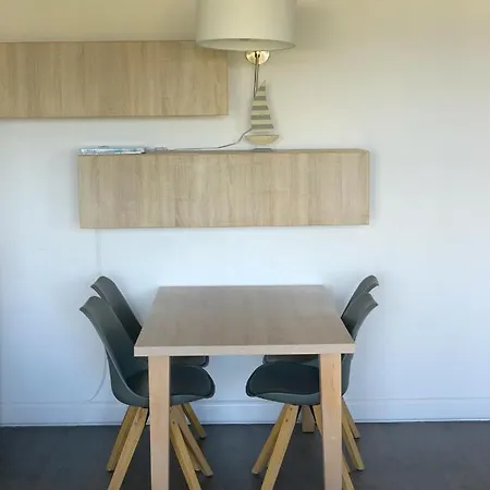 Le Bord De Apartment