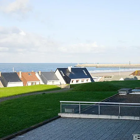 Le Bord De * Calais
