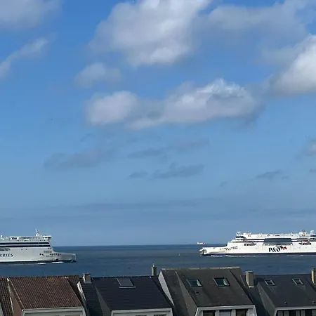 Le Bord De * Calais